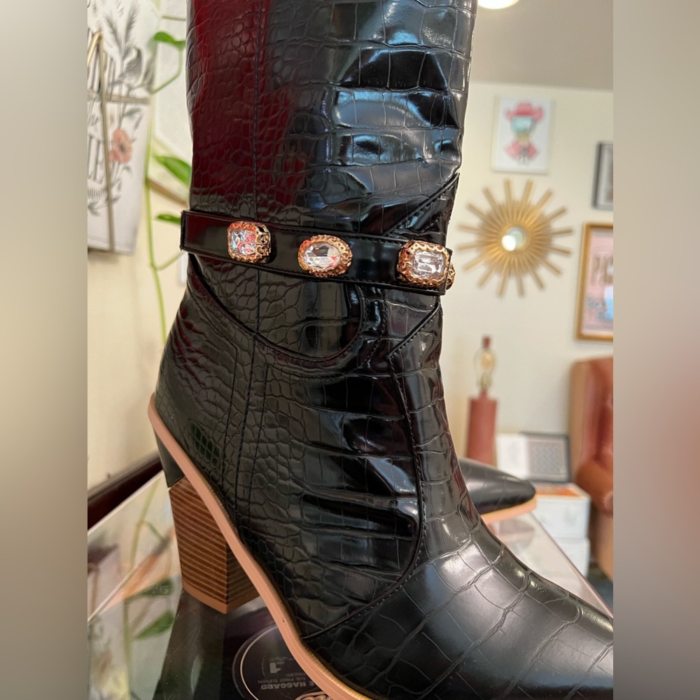 👢Sparkling Boot Bands, Adjustable Boot Bracelets, Women’s Fashion, Pair, Gold
